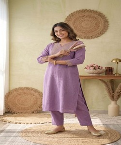 <b>Women</b> Purple <b>Linen</b> Embroidered Kurta <b>Set</b> Loose Fit Casual Ethnic Wear India Pakistan All Seasons 86050 SAHAJANAND- SI:-391 - Product Image 1