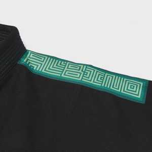 Kimono de BJJ noir pour homme, coupe classique, 100% polyester, impression par sublimation, vêtements d'arts martiaux durables, taille adulte, logo sur la manche gauche - Product Image 5