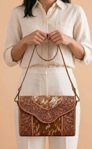 Sac à bandoulière en cuir de vachette avec rabat floral gaufré, sac à main bohème avec chaînes, fermeture éclair, tendance, antivol RFID pour usage quotidien - Product Image 4