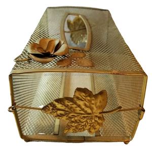 Élégant porte-papier de soie doré en métal en maille de fer parfait pour les ustensiles de cuisine et la décoration de restaurant et les organisations élégantes - Product Image 1