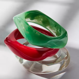 Pulseras de Resina Premium Hechas a Mano para Mujer, Acabado Brillante Elegante, Ligeras, Resistentes al Agua, Joyería de Moda, Colores Personalizados, Logotipo Personalizado - Product Image 1