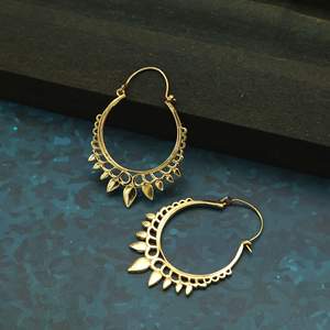 Pendientes de Aro de Latón Chapado en Oro, Estilo Bohemia, Joyería Colgante para Mujer, Diseño de Planta, Accesorio de Moda - Product Image 3