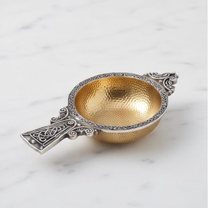 Passoire à thé en métal de grande taille de style vintage avec fini gris, parfaite pour les accessoires d'hotelware et d'ustensiles de cuisine - Product Image 1