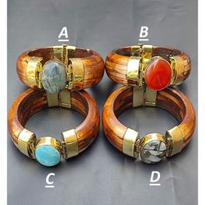 Brazaletes de Hueso y Latón con Ágata Natural para Celebraciones Étnicas - Artesanías con Piedras Semipreciosas - Product Image 2