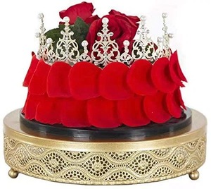 Round Metal Cake Stand With Crown Shape Handmade Decorative Base For Cake Display - Product Image 5