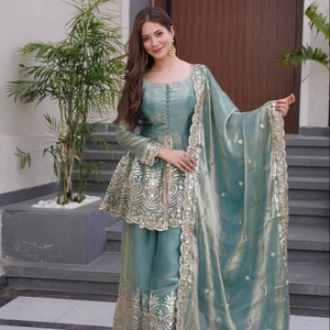 Salwar Kameez de Lujo con Bordado Intenso y Lentejuelas, Trabajo con Espejos, Vestido Casual y Formal para Eid, Ropa para Mujeres Musulmanas, Festividades - Product Image 1