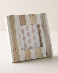 Marco de Fotos Pequeño de Madera para Escritorio con Protección de Vidrio Antirayaduras - Product Image 1