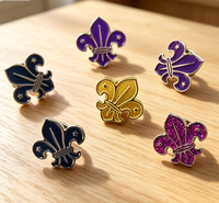 Écusson de reconnaissance Fleur de Lys en métal émaillé argenté, insigne de mérite des scouts, broche florale estampée personnalisée pour uniforme et costume