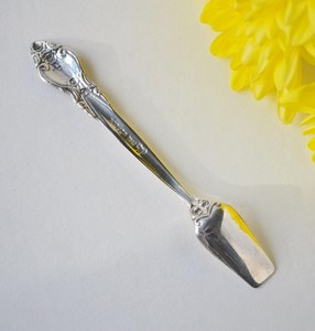 High Quality Stainless Steel <b>Serving</b> <b>Spoon</b> Elegant Design for Home and Catering - Product Image 3