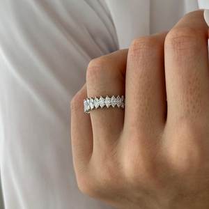 Anillo de media eternidad con diamantes cultivados en laboratorio de corte marquesa de 1.7 TCW, anillo de boda marquesa de oro blanco macizo de 14k - Product Image 1