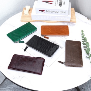 Ando Bag Cartera larga delgada con cremallera para mujer, de piel auténtica de vaca, con textura grabada de lagarto - Product Image 2