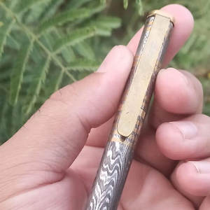 ปากกาเหล็กดามัสกัสสุดหรู ดีไซน์โลหะและไม้ สำหรับผู้บริหาร เหมาะสำหรับใช้ในสำนักงาน ธุรกิจ และเป็นของขวัญส่งเสริมการขาย - Product Image 4