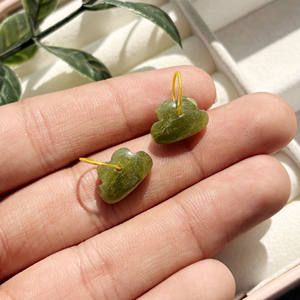 จี้เพอริดอทดีไซน์เมฆ ทำด้วยมือ หินบำบัด เครื่องประดับสุดพิเศษ สำหรับเป็นของขวัญวาเลนไทน์สำหรับเธอ - Product Image 3