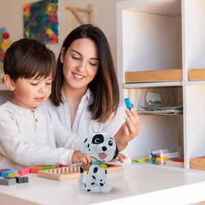 Perro Bobblehead Blanco con Puntos Negros, Decoración Ecológica para el Hogar, Auto u Oficina, Ideal para Acción de Gracias y Regreso a Clases - Product Image 2