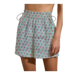 Nouveaux shorts de week-end à cordon de serrage imprimés Sanganeri pour femmes, vêtements de détente d'été en coton, shorts de week-end à cordon de serrage imprimés, shorts de plage pour femmes - Product Image 1