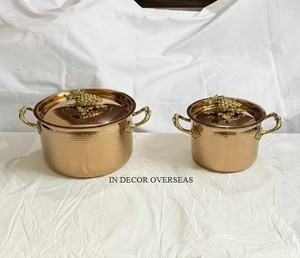 หม้อทองเหลืองคุณภาพเยี่ยม งานแฮนด์เมด ดีไซน์องุ่นยุโรปสมัยใหม่ ฝาสีทอง ยี่ห้อรัฟโฟนี สำหรับครัวหรู - Product Image 4