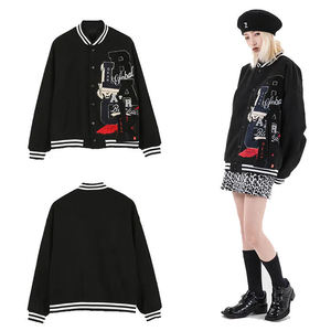 Chaqueta Bomber Universitaria Personalizada para Hombre, Estilo Urbano, Cuello Alto, Diseño Varsity, Parches de Dos Colores, Bordada, Cuero Vacuno - Product Image 3