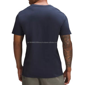 Nouvelle collection de t-shirts OEM pour hommes, vente en gros de t-shirts de fitness pour hommes, manches courtes, séchage rapide, t-shirt de sport pour la salle de sport - Product Image 5