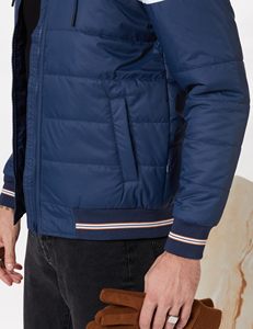 Blousons matelassés personnalisés pour hommes, couleur au choix, légers, séchage rapide, très demandés, incontournables pour l'hiver, style tendance, motif de travail, prix usine - Product Image 4