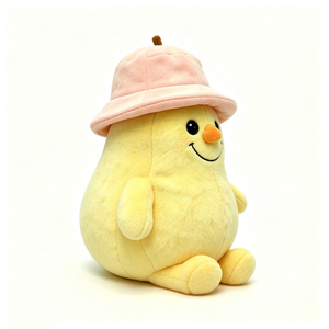 Pera de peluche personalizada con cara sonriente bordada, Pera de peluche con sombrero de cubo rosa, Pera de peluche con detalle de tallo marrón - Product Image 5