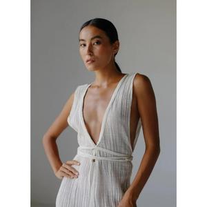 Elegant White Deep V Neck Sleeveless Wide Leg Jumpsuit For <b>Women</b> Pleated Backless Summer <b>Romper</b> - Product Image 4