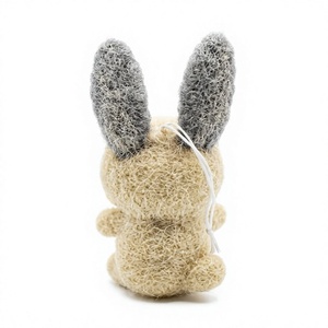 Décoration murale en laine certifiée 100% écologique, lapin tricoté à la main, motif carotte, animal de dessin animé, pour intérieur, Noël - Product Image 4