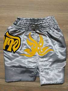 กางเกงมวยไทยรุ่นใหม่ ดีไซน์ทรงหลวม สวมใส่สบายด้วยขอบเอวยืดหยุ่น เหมาะสำหรับการฝึกซ้อมและการเล่นกีฬา - Product Image 6