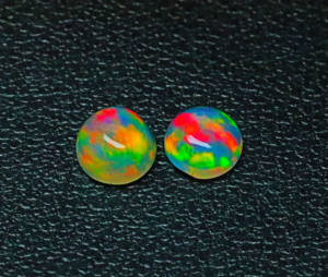 Cabujón de ópalo etíope de 8 mm, piedra preciosa suelta - Ópalo Welo con juego de fuego - Piedra pulida y lisa, regalo perfecto para ella - Product Image 4