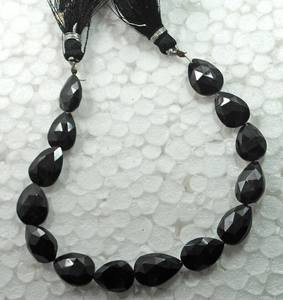 Perles de spinelle noire naturelle facettées en forme de poire, pierres précieuses en vrac pour la fabrication de bijoux, vente en gros - Product Image 1