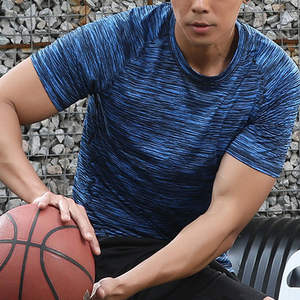 Ensemble de survêtement léger pour homme : T-shirts et shorts de sport personnalisés, coupe-vent respirant en nylon, style streetwear - Product Image 2