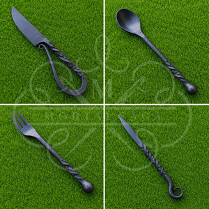 Ensemble de couverts vikings médiévaux nordiques en acier inoxydable, fabriqués à la main, pour événements historiques et cuisines rustiques - Product Image 6