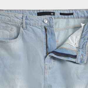 Vaqueros de mezclilla holgados de lavado claro para hombre, de última moda, corte oversize y comodidad relajada, perfectos para streetwear. - Product Image 2