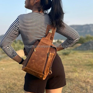 Nouveau Style fait à la main en cuir crunch pleine fleur Style Vintage unisexe fronde poitrine fait Unique Triangle Messenger utilitaire croix sacs - Product Image 4