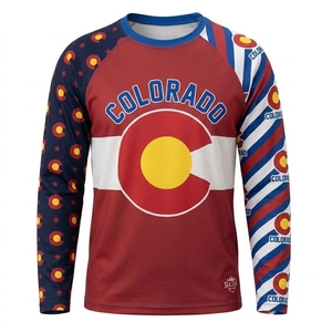 Maillot personnalisé à manches longues avec drapeau national, fabricant de vêtements de sport sur mesure - Product Image 3