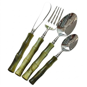 Ensemble de couverts en acier inoxydable de qualité supérieure avec manche en bois naturel, argenterie moderne minimaliste pour la maison, l'hôtel, le restaurant, respectueux de l'environnement - Product Image 5