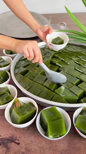 Feuilles entières de Bai Ya Nang séchées de haute qualité, 2oz 4oz, pour boissons traditionnelles, exportateur de feuilles de Tiliacora Triandra au Vietnam - Product Image 5