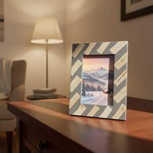 Cadre photo en résine fait main exclusif, motif personnalisé, taille sur mesure, design rectangulaire vertical, cadre photo de table noir et blanc de qualité supérieure - Product Image 5
