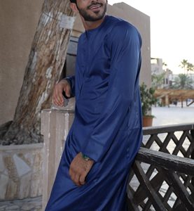 ชุดกระโปรงยาวมัดย้อมสีฟ้าแบบดั้งเดิมเสื้อผ้าอิสลามอาหรับสำหรับผู้ชายชุดเดรสยาวสำหรับซาอุดิอาระเบีย jubba thobe - Product Image 4