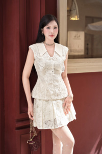 Blusa de Mujer con Encaje Floral, Mangas Peplum, Cuello Grande con Lazo, Top Femenino 100% Poliéster MORNA - Product Image 3