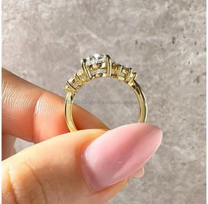 แหวนแต่งงาน/หมั้นทรงวงรีแบบวินเทจ ทองคำขาว 14k ประดับเพชร IGI/Lab Grown ตัวเรือนทองคำขาวอย่างดี สำหรับทั้งชายและหญิง เหมาะสำหรับวันครบรอบ - Product Image 3