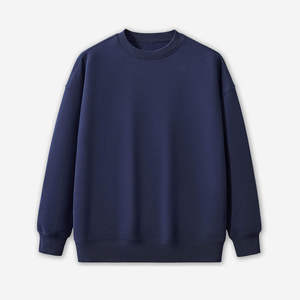 Sweat-shirt pour homme, col rond, pull-over essentiel, conçu pour un confort quotidien avec un tissu doux et un style décontracté moderne - Product Image 4