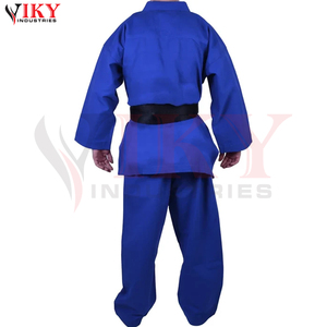 Ensemble de Kimono d'Arts Martiaux pour Adultes avec Ceinture Noire pour l'Entraînement – Vente en Gros, Uniforme de Karaté Personnalisé en Toile de Coton Lourde Bleu Royal - Product Image 3