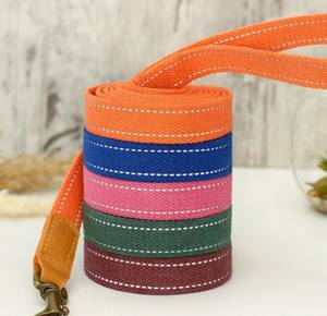 Laisse pour chien en sangle de coton avec étiquette en cuir pour identification, laisse pour chien personnalisée, laisse pour chien durable, laisse souple pour animal de compagnie - Product Image 1