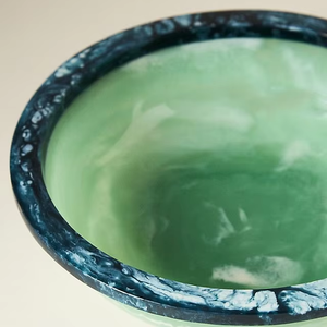 Bol à salade décoratif en résine fait main de luxe, finition artistique tourbillonnante, forme irrégulière, écologique pour la maison et la cuisine - Product Image 1