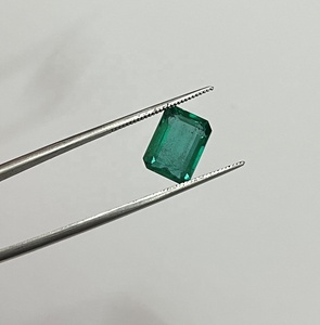 Emerald 4.10 Cts รูปทรงแปดเหลี่ยมจากแหล่งกำเนิดของแซมเบียที่มีความคมชัดสูงตัด Lusture และสีโดย Sadiya International - Product Image 4