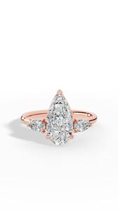 Anillo de Compromiso con Tres Piedras de Diamante Cultivado en Laboratorio, Corte Pera Alargado, Oro Blanco, Amarillo y Rosa de 18K, VVS Incoloro, Joyería Fina de Lujo - Product Image 5