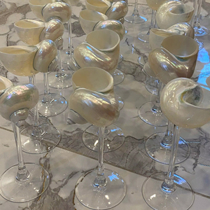 Verres en coquillages faits à la main, décoration en coquillages, verres à boire pour la maison et les boutiques de cadeaux - Product Image 1