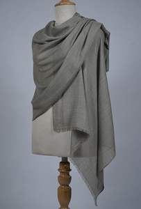 Écharpe d'hiver unisexe en cachemire et laine fine VIC – Douce, couleur unie, respirante, légère, 70x200cm, étoles de luxe pour femme, extérieur/quotidien - Product Image 4