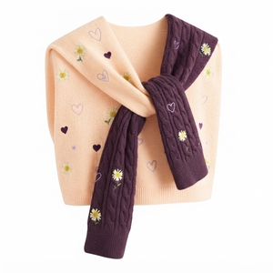 Poncho rayé pour femme, châle en tricot confortable avec franges pour l'automne et l'hiver - Product Image 4