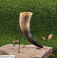 Corne à boire artisanale très demandée, style viking, pour les amateurs de bière et d'ale, disponible au prix d'usine en provenance d'Inde.